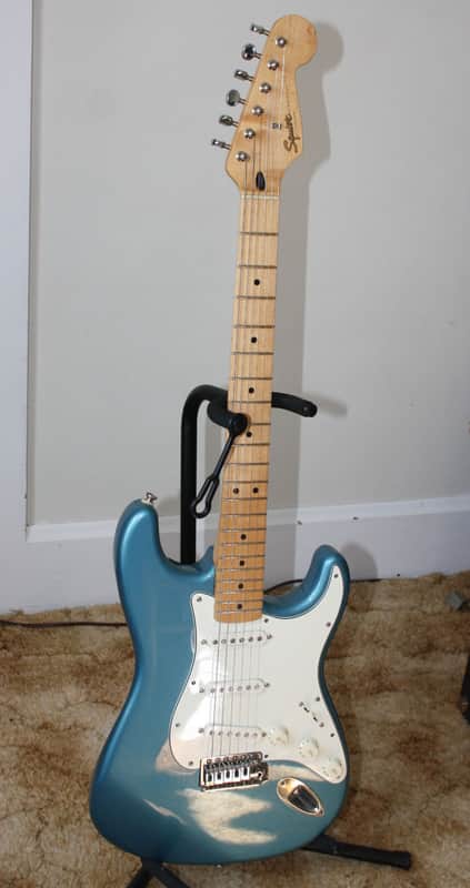 Squier Made in Mexico Stratocaster Standard 1998 Blue Metal Flake image 1