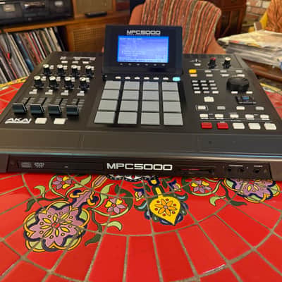 Akai MPC5000 - W/  DVD-CD Drive Excellent Condition! image 3