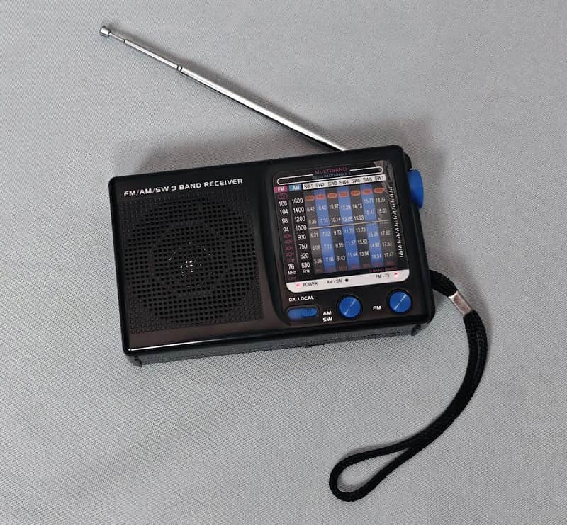 Unbranded Portable AM/FM 9-Band Radio 1990s - Black image 1