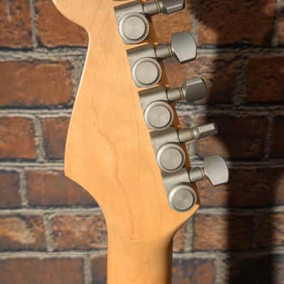 Fender 1994 Strat Plus Rosewood Fretboard 3-Color Sunburst w/ OHSC, Lace Sensor Neck & Middle Pickups, SD Single Coil-Sized Bridge Humbucker & Piezo Pickup System image 17