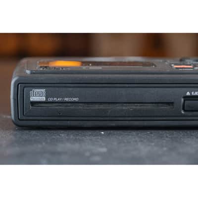 2000s Marantz Professional CD Recorder CDR-310 2-Channel Stereo/Mono Portable image 3