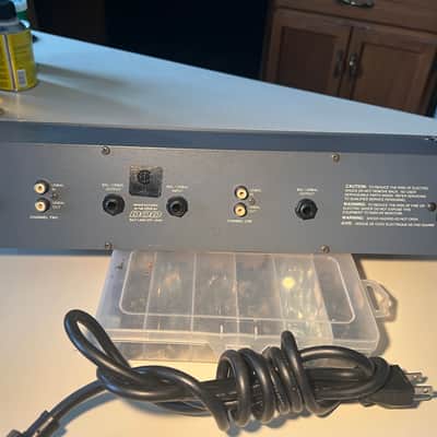 DOD 830 series II Dual 15 band eq with IEC power cable & rack mount bolts/washers image 5