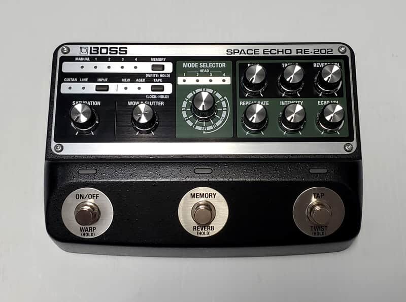 Boss RE-202 Space Echo 2022 - Present - Black / Green image 1