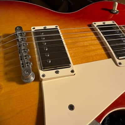 Gibson Les Paul Traditional 2017 - Sunburst image 2