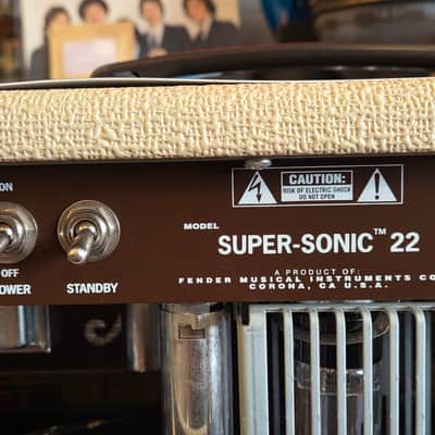 Fender Super-Sonic 22 2-Channel 22-Watt Guitar Amp Head Blonde w/ Matching Fender 2x12" Super-Sonic Cab, Footswitch & Dust Covers image 16
