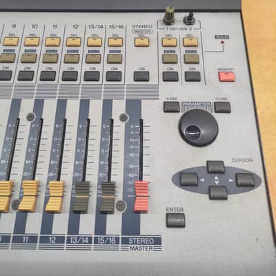 Yamaha Digital mixing console 01V 1998 - Grey image 3