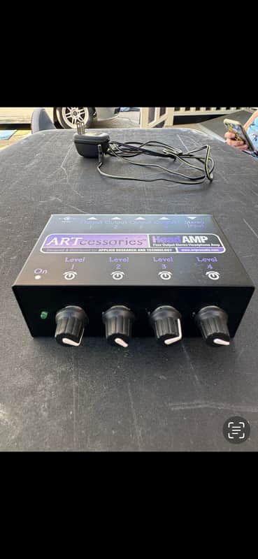 ART Headamp 4 8 Output Stereo Headphone Amplifier 2018 - Present - Black image 1