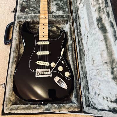 Fender Special Edition Player Stratocaster - MN  2021 Black - Upgraded Bone Nut - With Case image 2