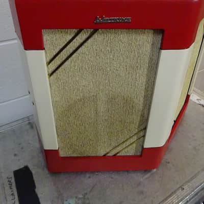 WEM Watkins Electric Music  Dominator MK1 V Front  WEM Dominator 1957 Red/Cream image 4