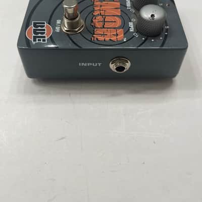 BBE Tremor V1 Optical Tremolo Analog Dual Mode Rare Guitar Effect Pedal image 4