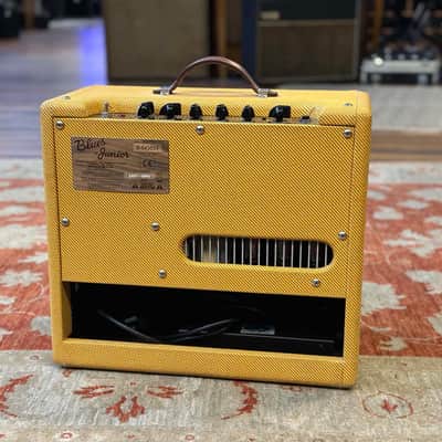 Fender Blues Junior III Ltd. Ed. Lacquered Tweed 15 Watt 1x12" Guitar Amplifier image 5