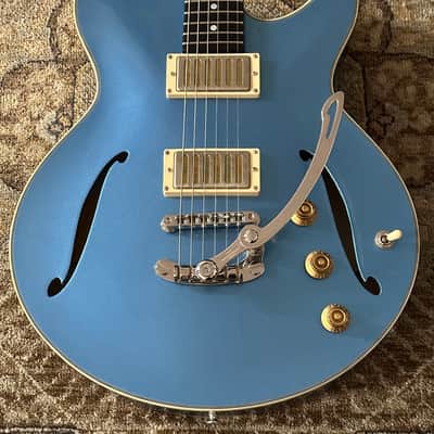Eastman Romeo LA Semi-Hollow Celestine Blue w/ Hard Case & Free Pro Setup image 2