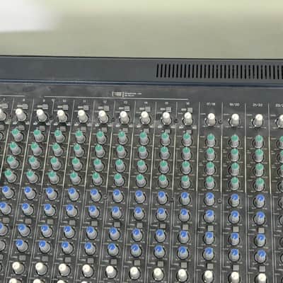 Yamaha MG24/14FX 24-Input 14-Bus Mixing Console with Effects CG01LR9 image 5