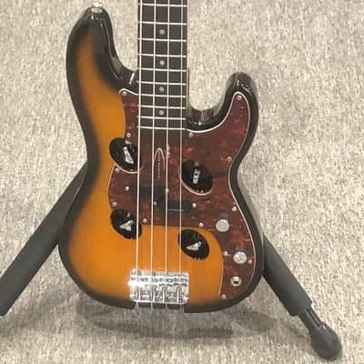 Traveler TB-4P Bass image 1