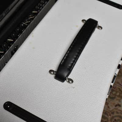 Budda SuperDrive V20 Series II 1x12 Combo Amplifier White image 9