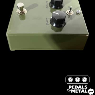 Cunningham Amplifiers Mk1.6 RCA Germanium Fuzz Pedal - Army Green - X13586 image 6