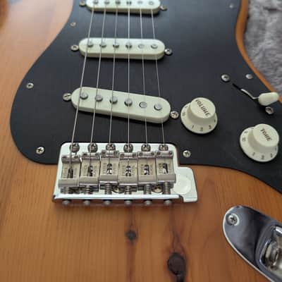 Fender Limited Edition Exotic Collection American Vintage '59 Pine Stratocaster. Includes case etc image 4