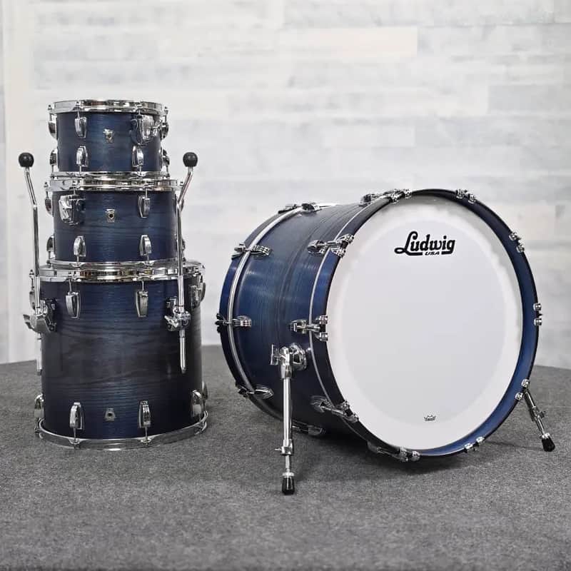 Used Ludwig Classic Oak 4pc Drum Set Blue Burst - Very Good image 1