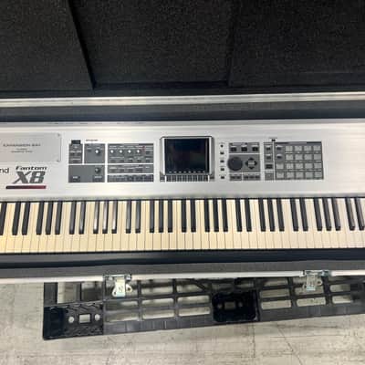 Roland Fantom-X8 88-Key Workstation Keyboard 2003 - 2004 - Silver