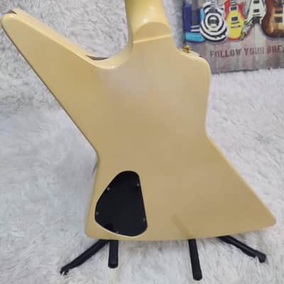 Gibson Designer Series Explorer 1983-1985 - Ivory with Design image 9