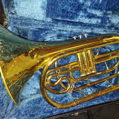 Yamaha YHR-302M Marching French Horn Lacquer, Japan, w/ case/mouthpiece image 4