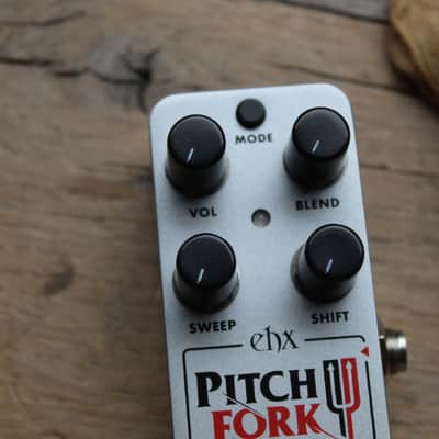 Electro-Harmonix "Pico Pitch Fork" image 8