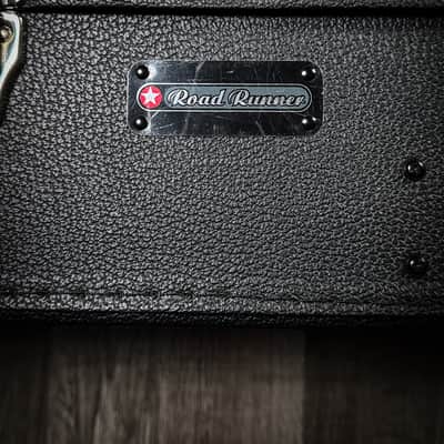 Road Runner Hard Shell Dreadnought Acoustic Guitar Case image 2