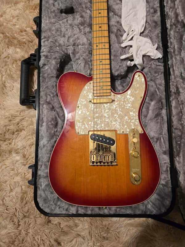 Fender Elite Telecaster with Maple Fretboard 1983 - 1984 - Sienna Sunburst image 1