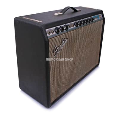 Fender Deluxe Reverb 1969 Vintage Guitar Combo Tube Amplifier image 4