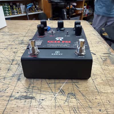 Keeley Octa Psi Transfigurating Fuzz 2024 - Black image 3