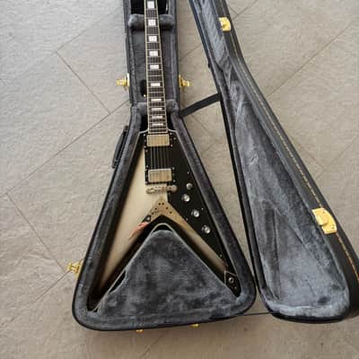 Epiphone Brent Hinds Signature Flying V Custom 2016 - 2019 - Silver Burst image 12