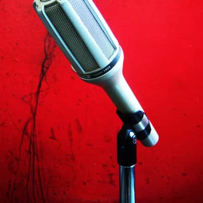 Vintage 1980's Shure SM59 dynamic cardioid microphone USA w mic clip & pouch Low Z SM58 SM54 SM53 image 7