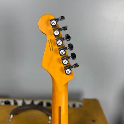 Fender American Ultra Stratocaster 2022 - Texas Tea image 6