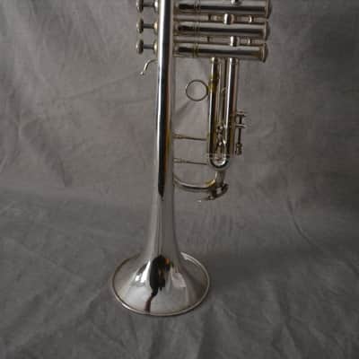 Trompeta Sib Bach Stradivarius 37 Corporation en muy buen estado image 17