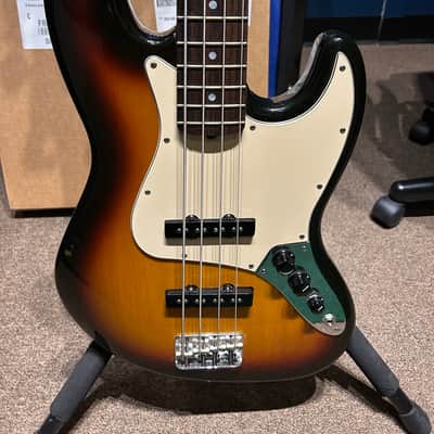 Fender 60th Anniversary American Jazz Bass 2005 - 2006 - 3-Color Sunburst image 2