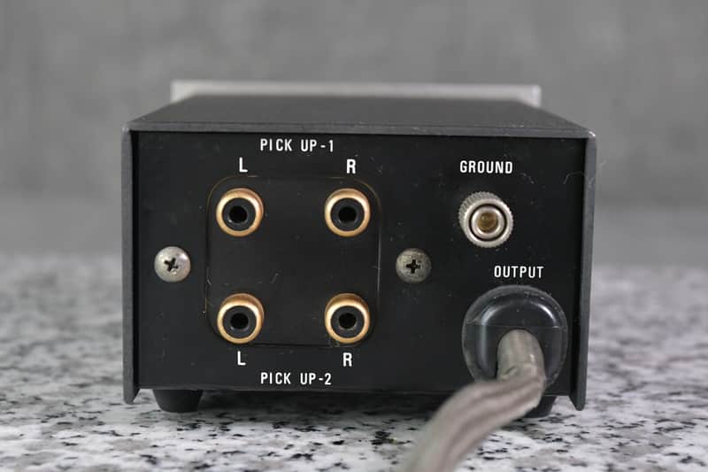 Denon AU-320 Step Up Transformer In Excellent working condition