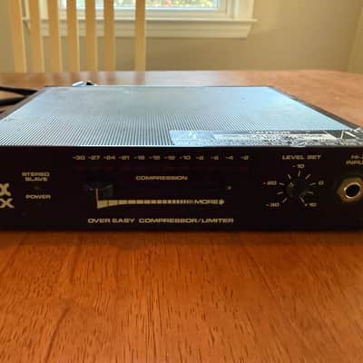 dbx 163X Over Easy Compressor / Limiter | Reverb