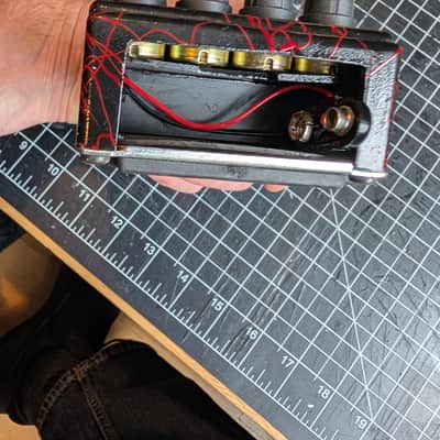 DOD Death Metal Distortion FX86 - Black & Red image 4