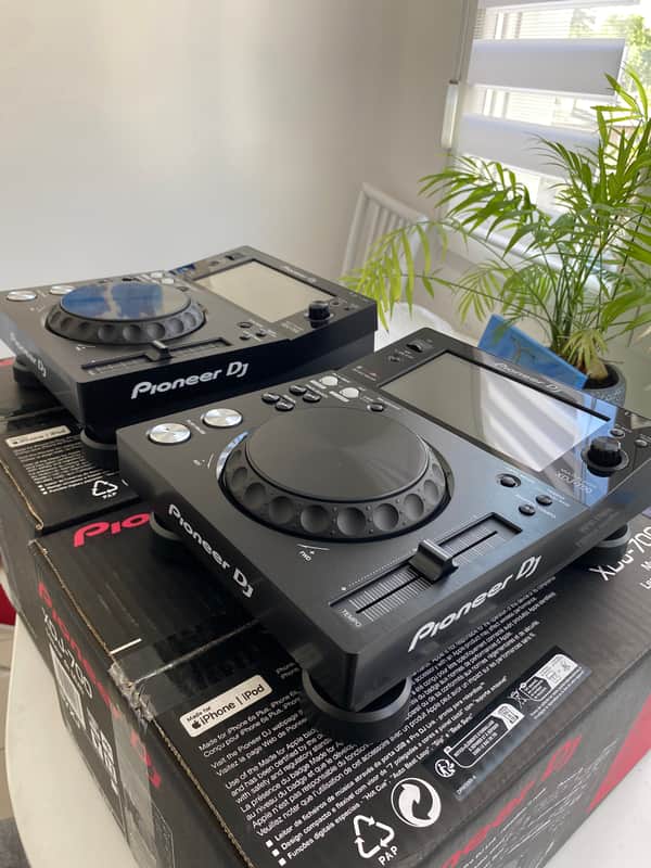 Pioneer XDJ-700 rekordbox DJ Digital Deck 2010s - Black 2x image 1