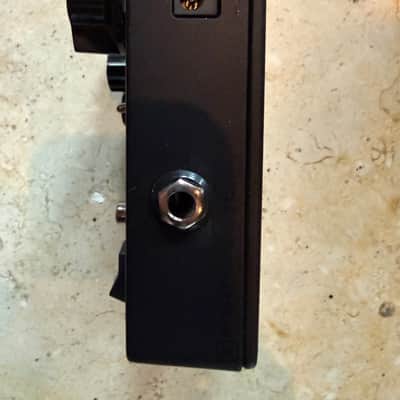 Keeley Synth 1 Reverse Attack Fuzz Wave Generator 2019 - Limited Edition Blackout image 3