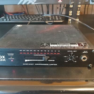 dbx 163X Over Easy Compressor / Limiter | Reverb