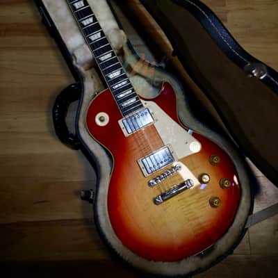 Gibson Les Paul Standard 50’s 2022 - Heritage Cherry Burst image 1
