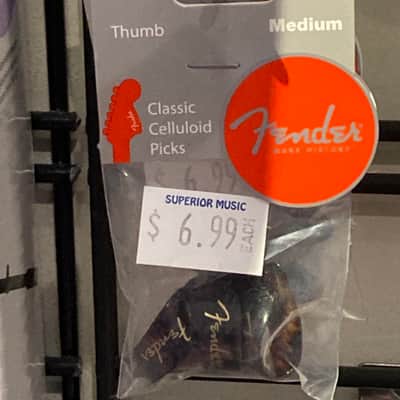 Fender Medium thumb picks (3) pack image 1
