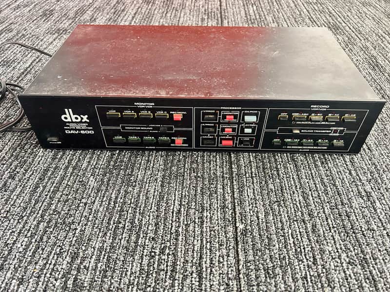 dbx DAV-600 Audio Video Program Route Selector image 1