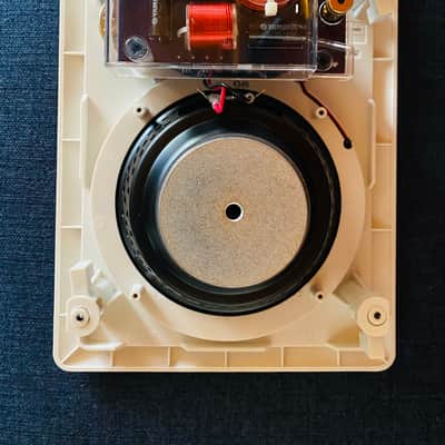 Yamaha NS-IW660 White image 4
