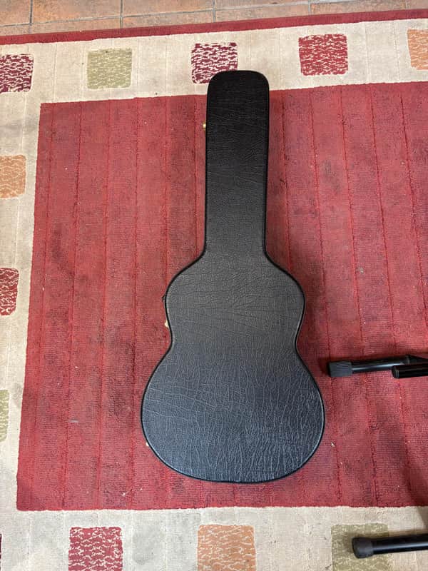 Profile Dreadnought Hardcase - used image 1