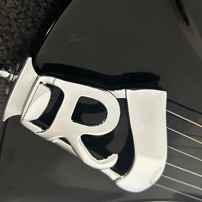 Rickenbacker 330 1997 Classic Jet glo Black tuxedo great condition image 6