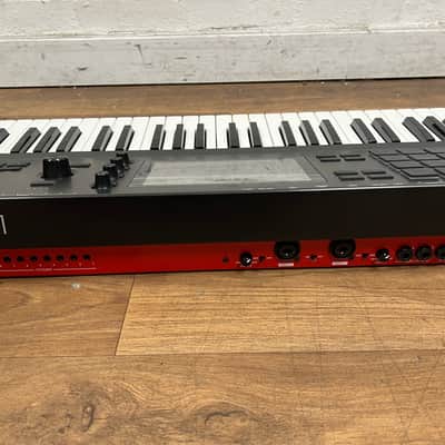 Akai MPC Key 61 keyboard; Serial No: A12211251709298 | Second Hand image 11