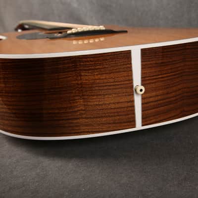 Martin Standard Series D-28 Dreadnought Acoustic - Left Handed - 2nd Hand image 12