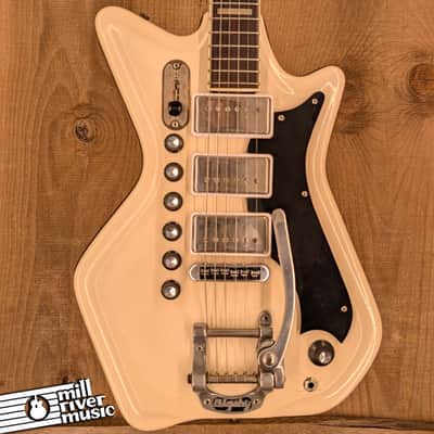 Airline 3P Professional '66-'67 Resoglass Guitar w/ gigbag